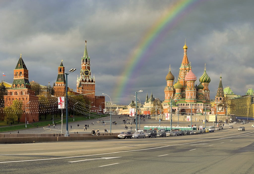 Фото радуга москва