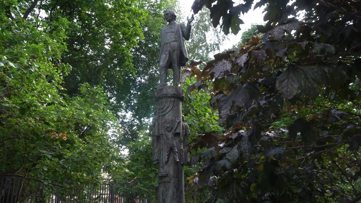 Памятник Шолому Алейхему