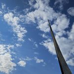 Вход в Музей космонавтики у монумента Покорителям космоса на ВДНХ